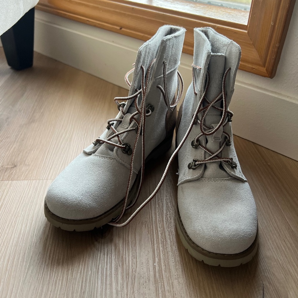 Northface waterproof boots